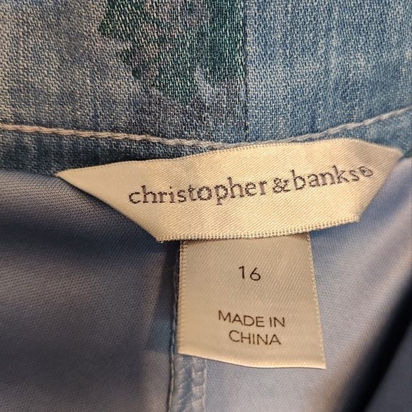 Chistopher Banks jean skirt with inner shorts. Skort size 16. NWOT. Has pockets. - Picture 6 of 7